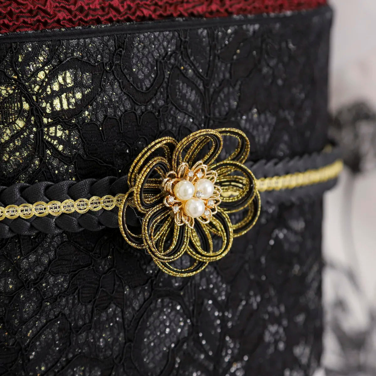 【帯締め販売】成人式 黒×ゴールド水引フラワーの飾り帯締め｜振袖用パール付き和装小物