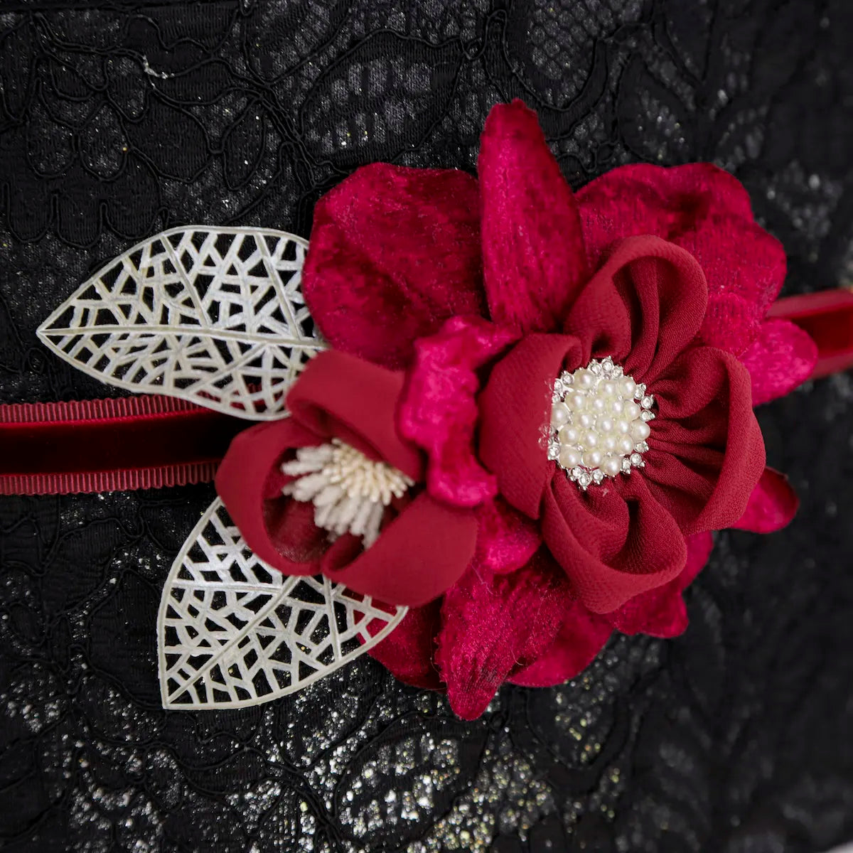 【帯締め販売】成人式 ボルドーフラワー×ベロアリボンの飾り帯締め｜振袖用ローズベルベット和装小物