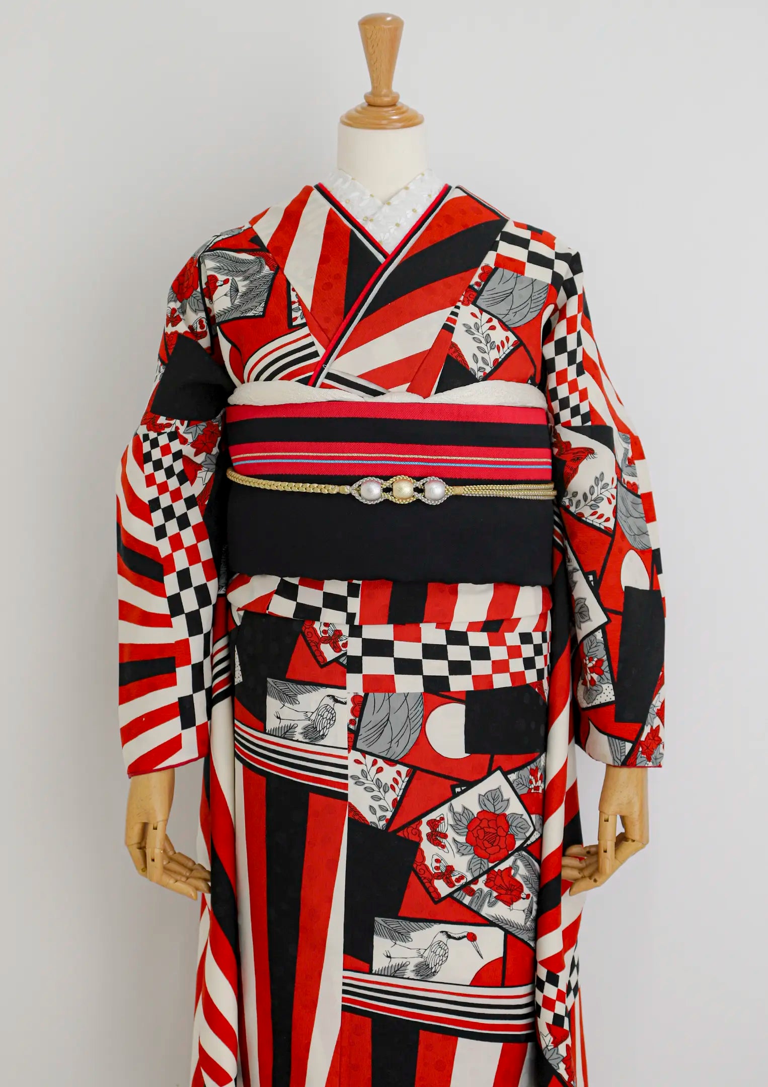 【振袖ネットレンタルすぐ届く成人式振袖】最短1週間でお届け！個性的な花札デザイン/KH-271