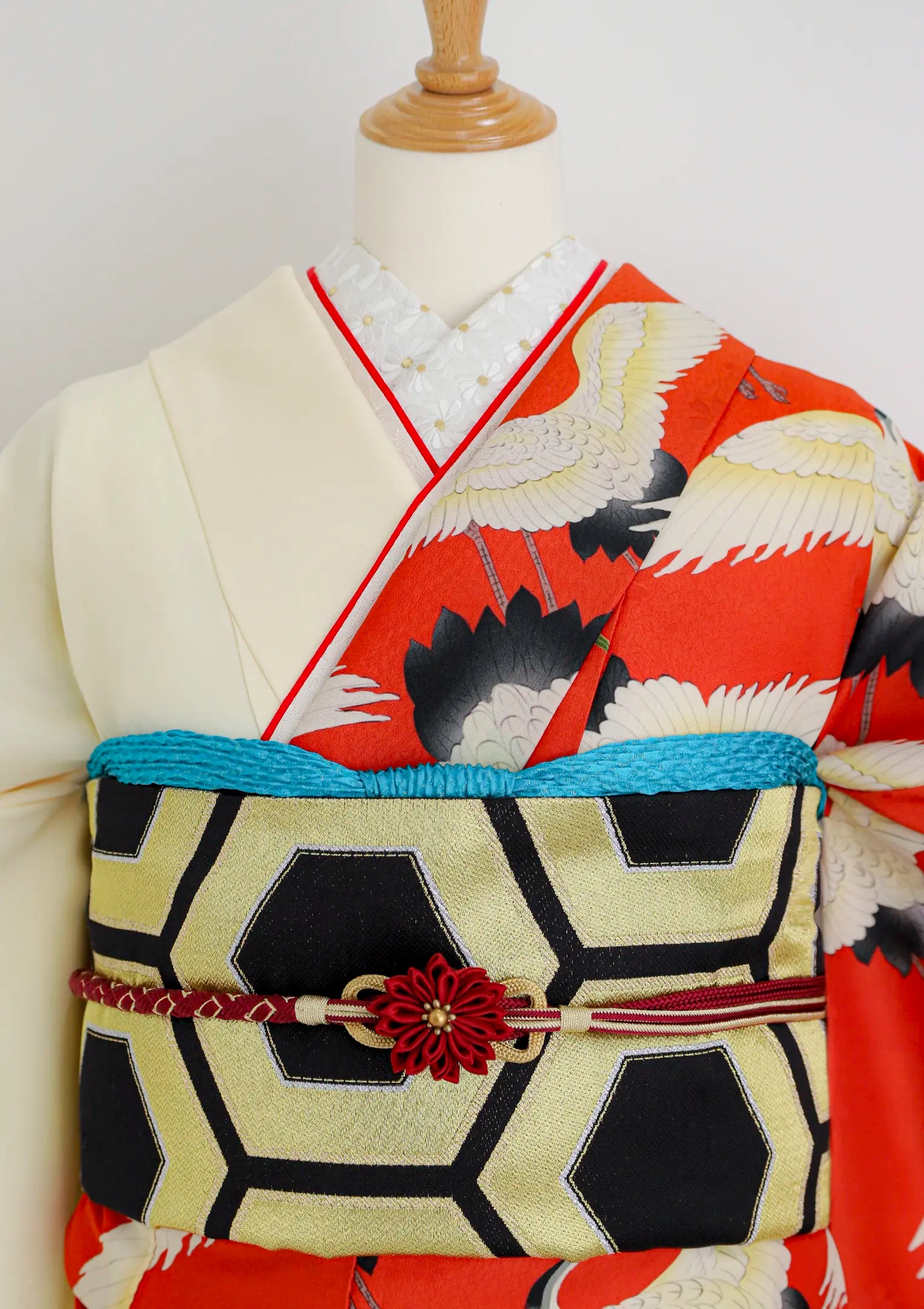 【振袖ネットレンタルすぐ届く成人式振袖】最短1週間でお届け！和風モダンなデザイン/KH-490