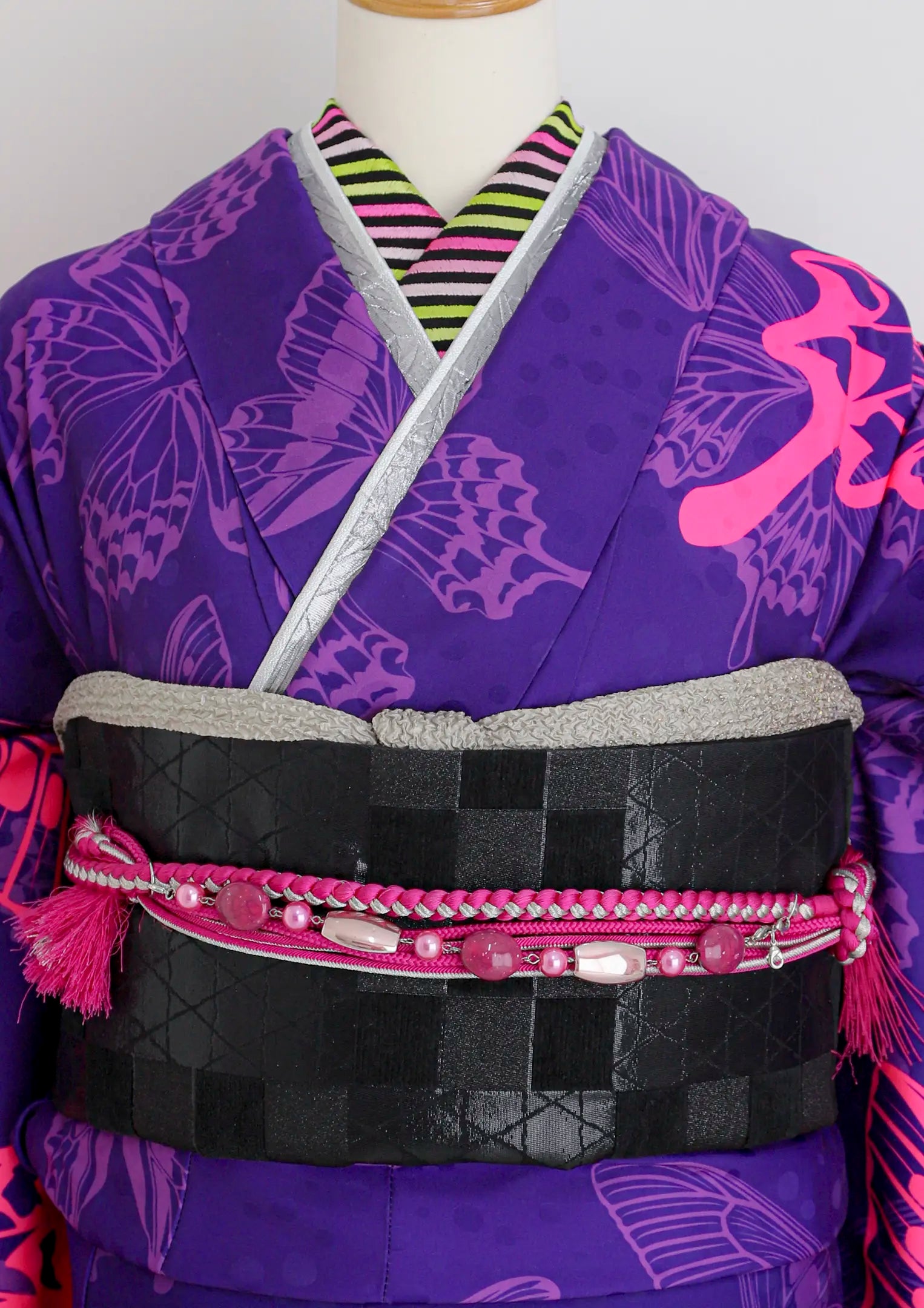 【振袖ネットレンタルすぐ届く成人式振袖】最短1週間でお届け！妖しく魅惑的な個性派振袖/KH-556