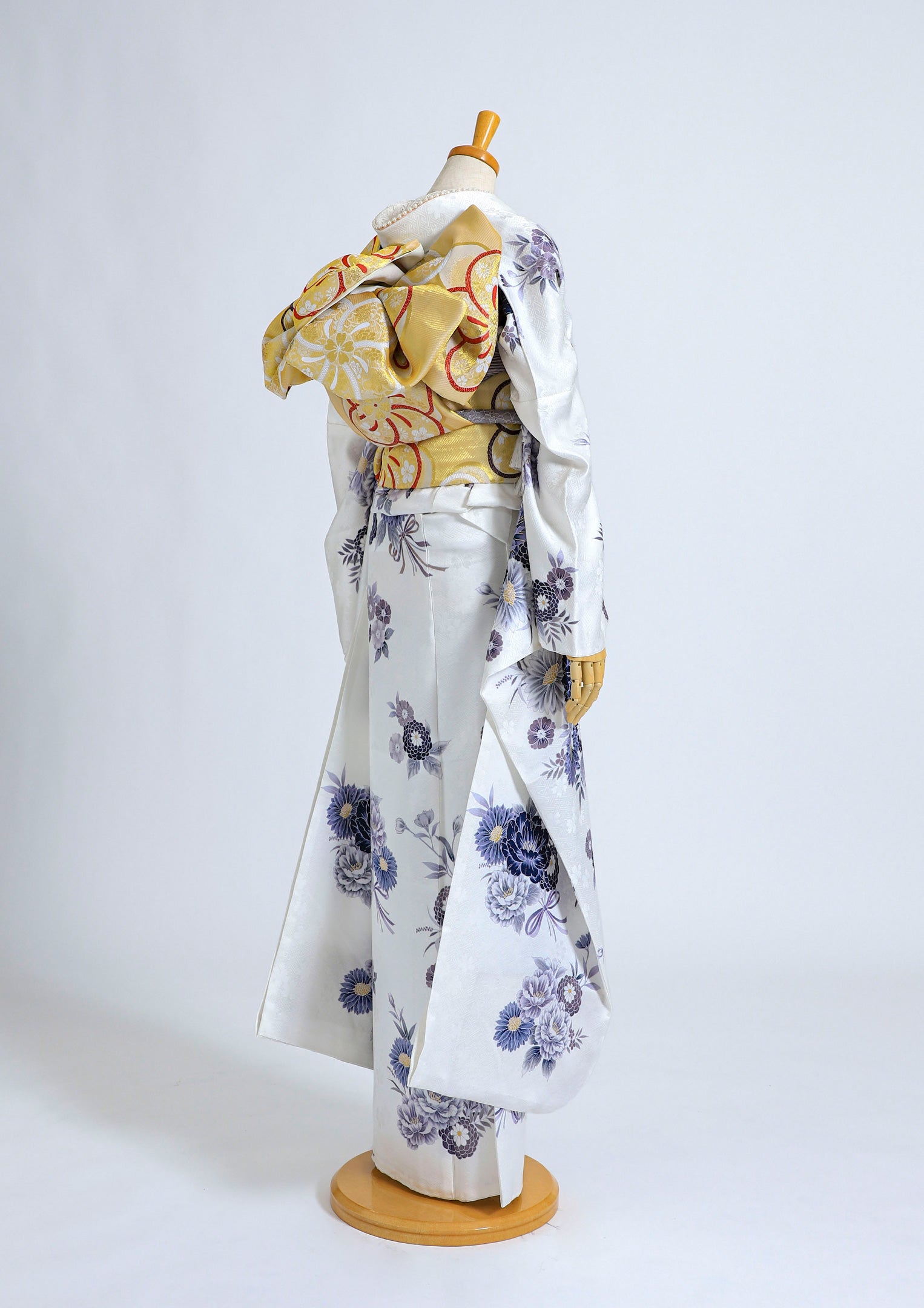 白地　シルバー　シック　小花　振袖のみ 白地シルバーシック小花振袖フルセット