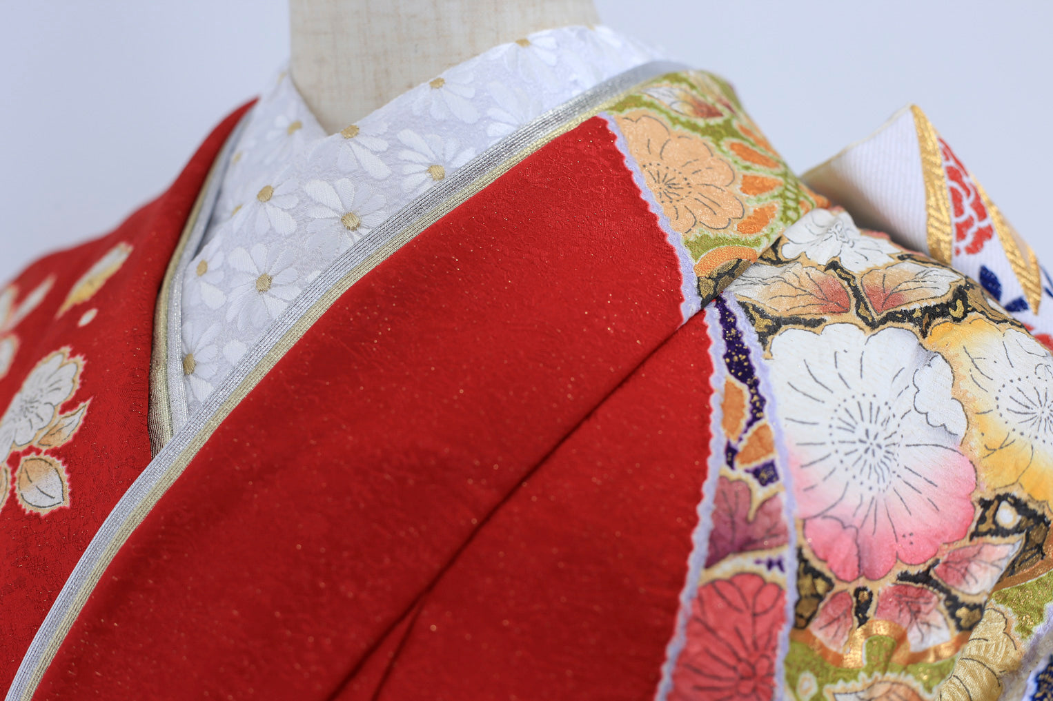 上品な熨斗柄の総絞り振袖フルセット 上品な熨斗柄の総絞り振袖フルセット 生成り 上品な熨斗柄