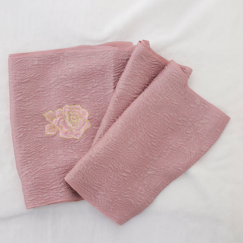 帯揚げ：ふくれ薔薇刺繍くすみピンク