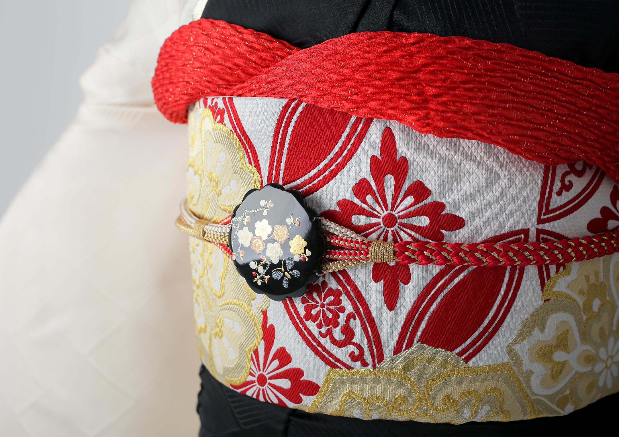 ♥ミルキーホワイト♥極美品♦ちりめん紅型染め振袖セット♦よろずやオリジナルコーデ ♥ミルキーホワイト♥極美品♢ちりめん紅型染め振袖セット