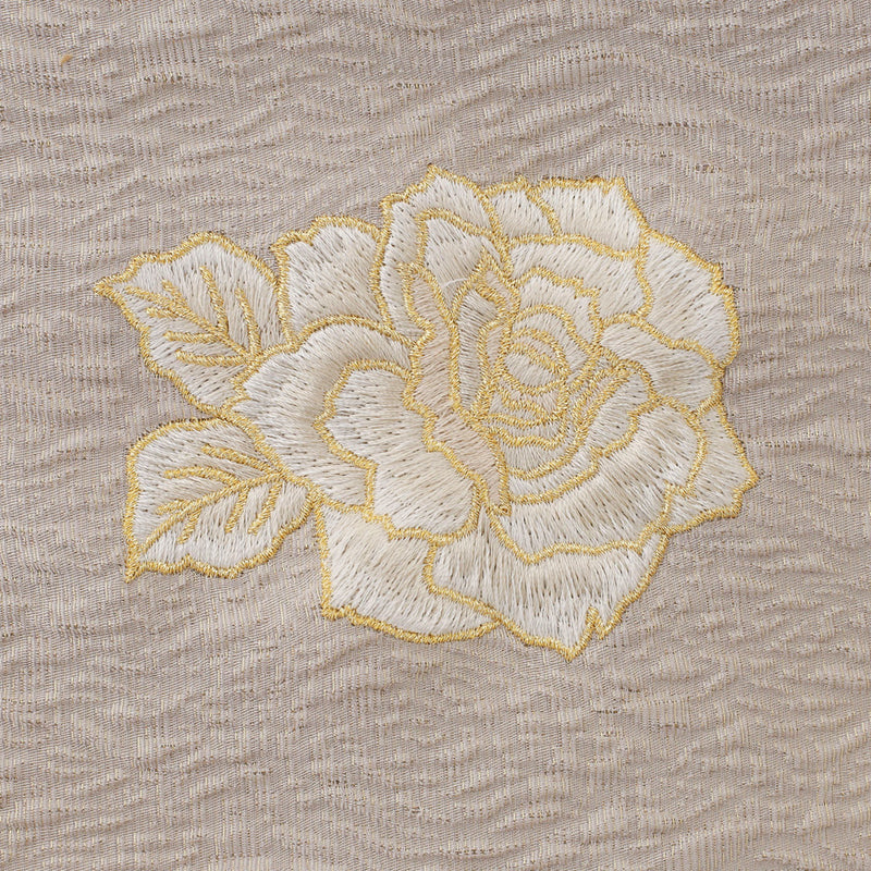 帯揚げ：ふくれ薔薇刺繍グレー