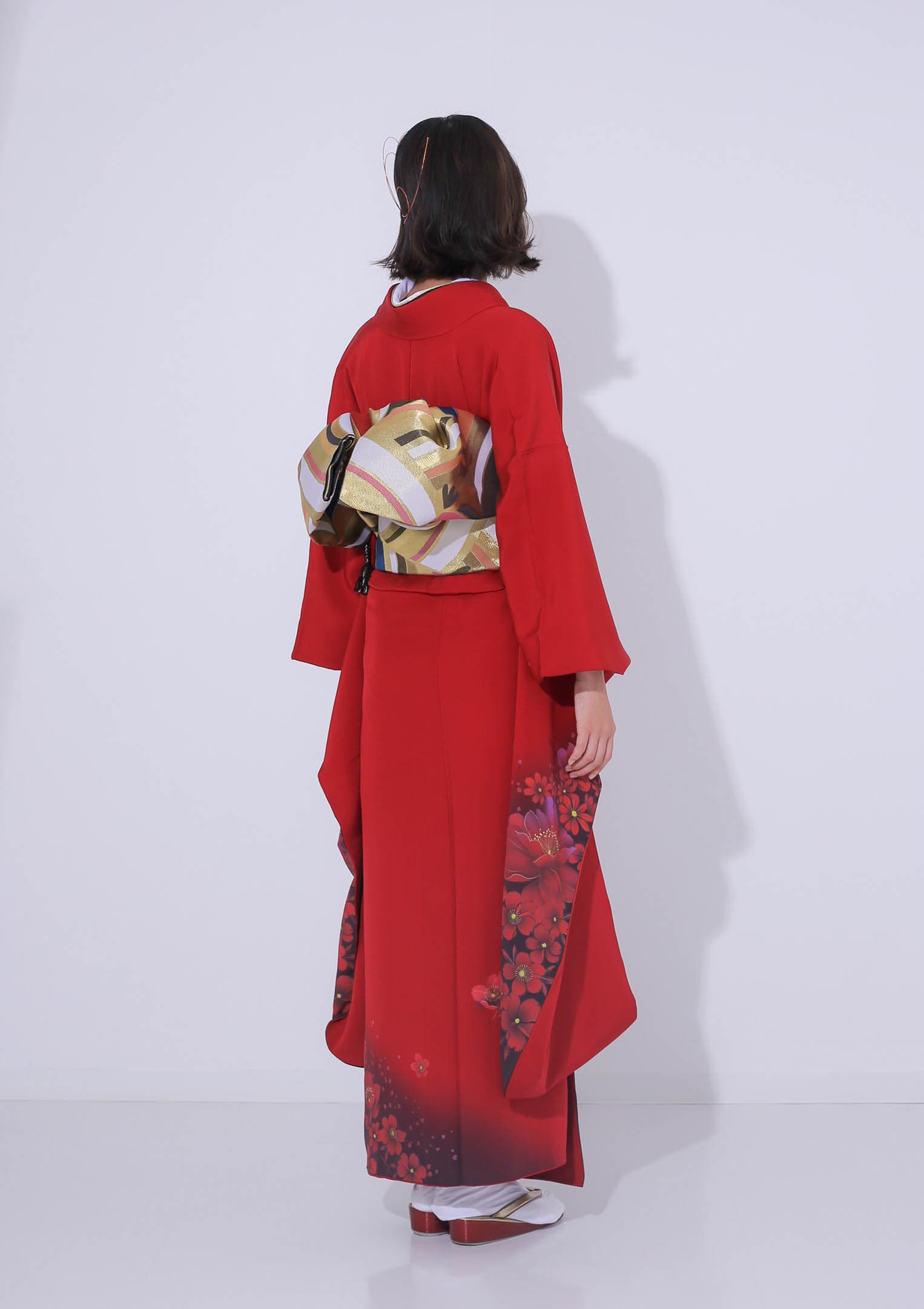 振袖ネットレンタル：モードstyle】赤に黒霞に華/C-007 – kimono