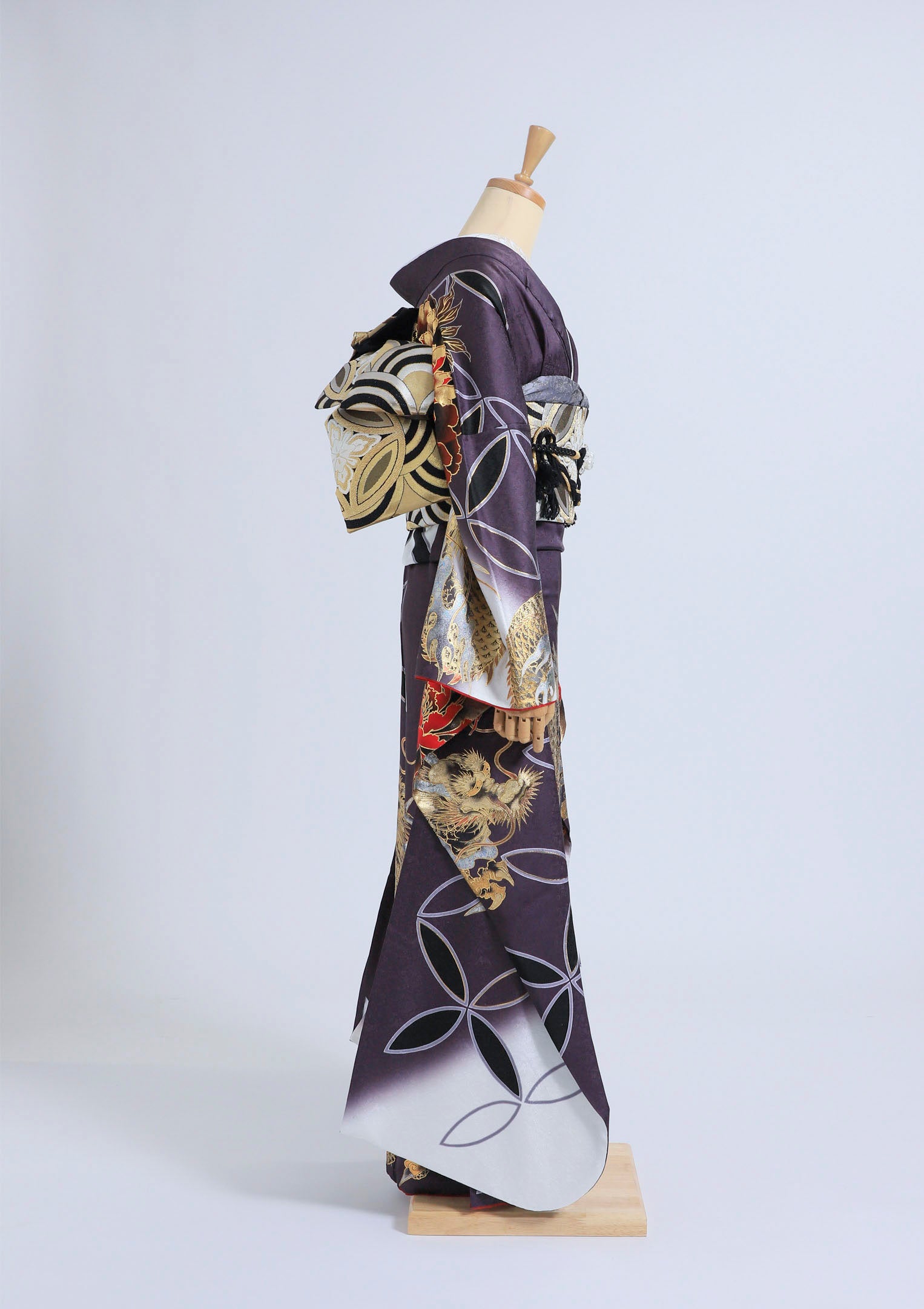 振袖ネットレンタル：紫に白ぼかし】昇竜が強い女性を演出する振袖/KH