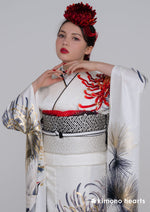 【振袖レンタル：鶴と乱菊】白に金箔のデザインが豪華な和モダンの装い